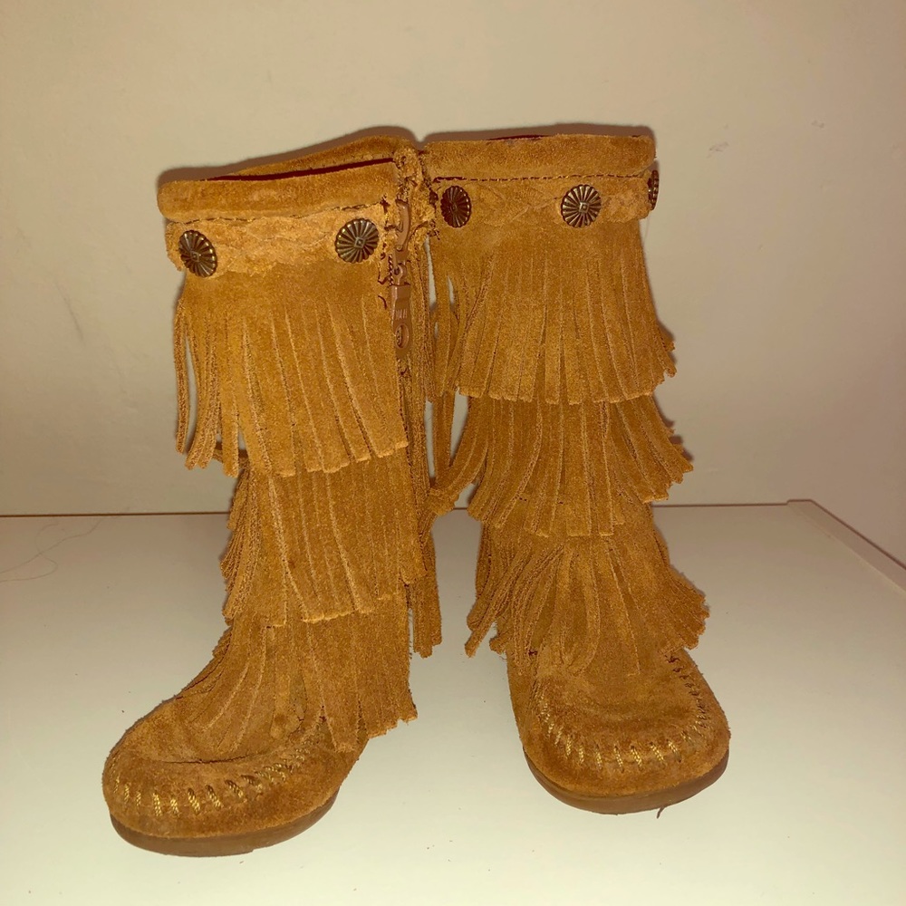 Tall fringe Minnetonka